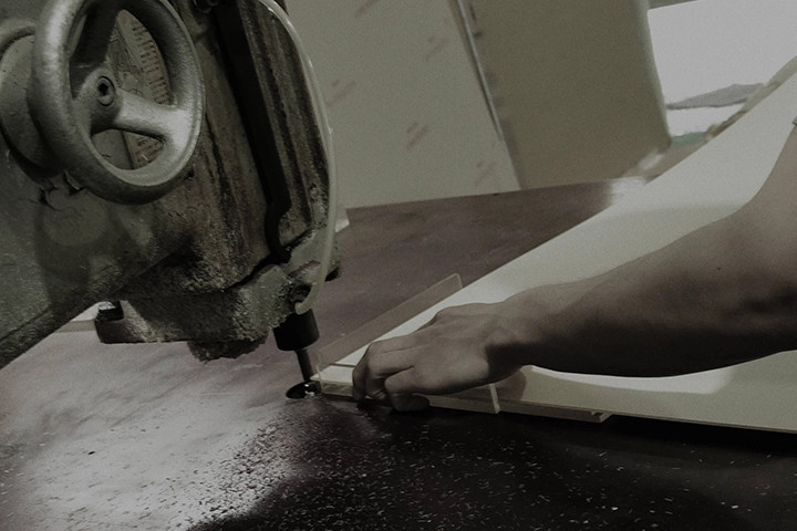 アクリル加工の様子